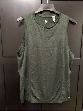 ALO Yoga Men’s Sleeveless Tank Forest Green athletic athleisure workout